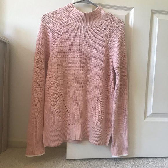 GAP Sweaters - GAP mockneck sweater